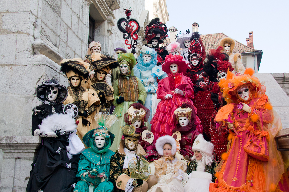 Vài điều cơ bản về lễ hội hóa trang Carnival Annecy, Pháp