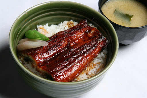 Ở Nhật, món ăn làm từ lươn phổ biến và được ưa chuộng nhất là kabayak